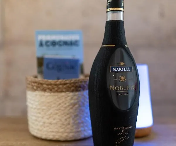 Le Charentais Centre Entree Autonome Apartment