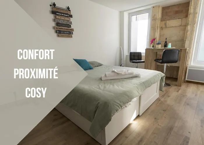 Le Charentais Centre Entree Autonome *